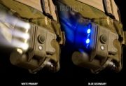 Taktická přilbová svítilna SUREFIRE Helmet Light HL1-A-TN ( LED: 3x bílá, 2x modrá, IR majáček)