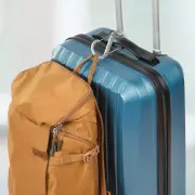 Oboustranná karabina Nite Ize S-Biner - střední, kov, nerez Oboustranná karabina Nite Ize S-Biner - střední, kov, nerez