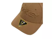 Kšiltovka OAKLEY 6 Panel Stretch Hat Embossed Coyote