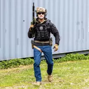Nosič plátů Defcon 5 Defender Plate Carrier, Coyote Tan Nosič plátů Defcon 5 Defender Plate Carrier, Coyote Tan