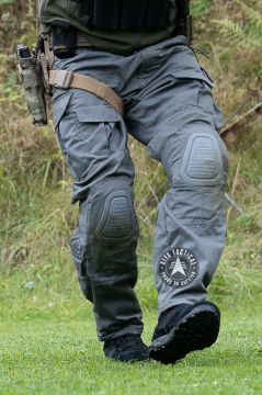 Defcon5 Kalhoty Defcon 5 Gladio Tactical Pants s chrániči kolen, Wolf Grey