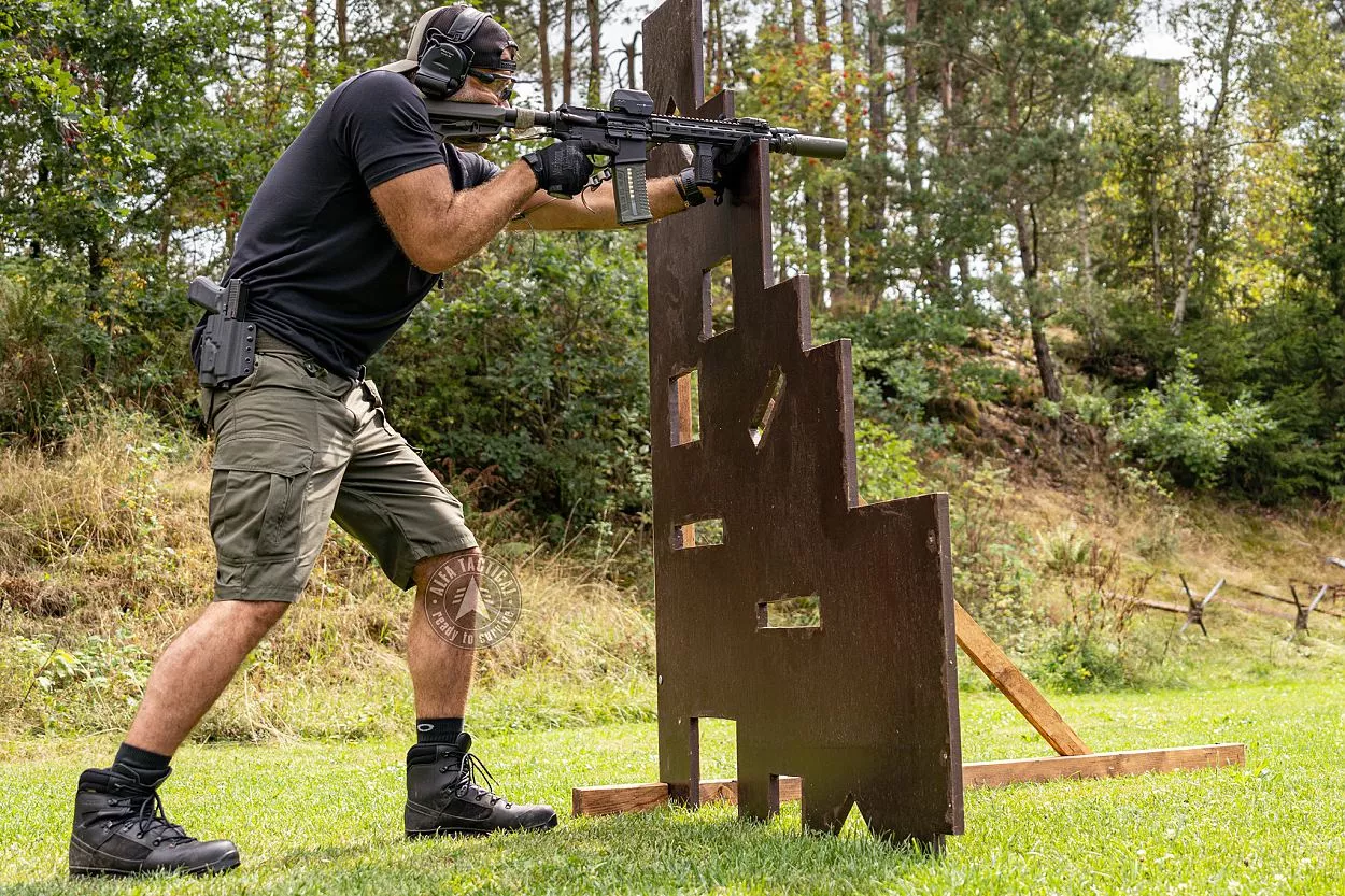 VYZKOUŠENO: Taktické kraťasy Defcon 5 Advanced Tactical – Spolehlivý parťák na střelnici